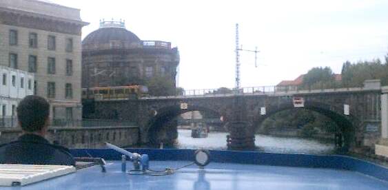 Bodemuseum und S-Bahn